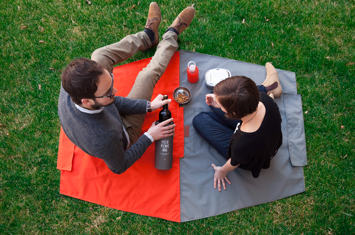 yield-picnic-bag