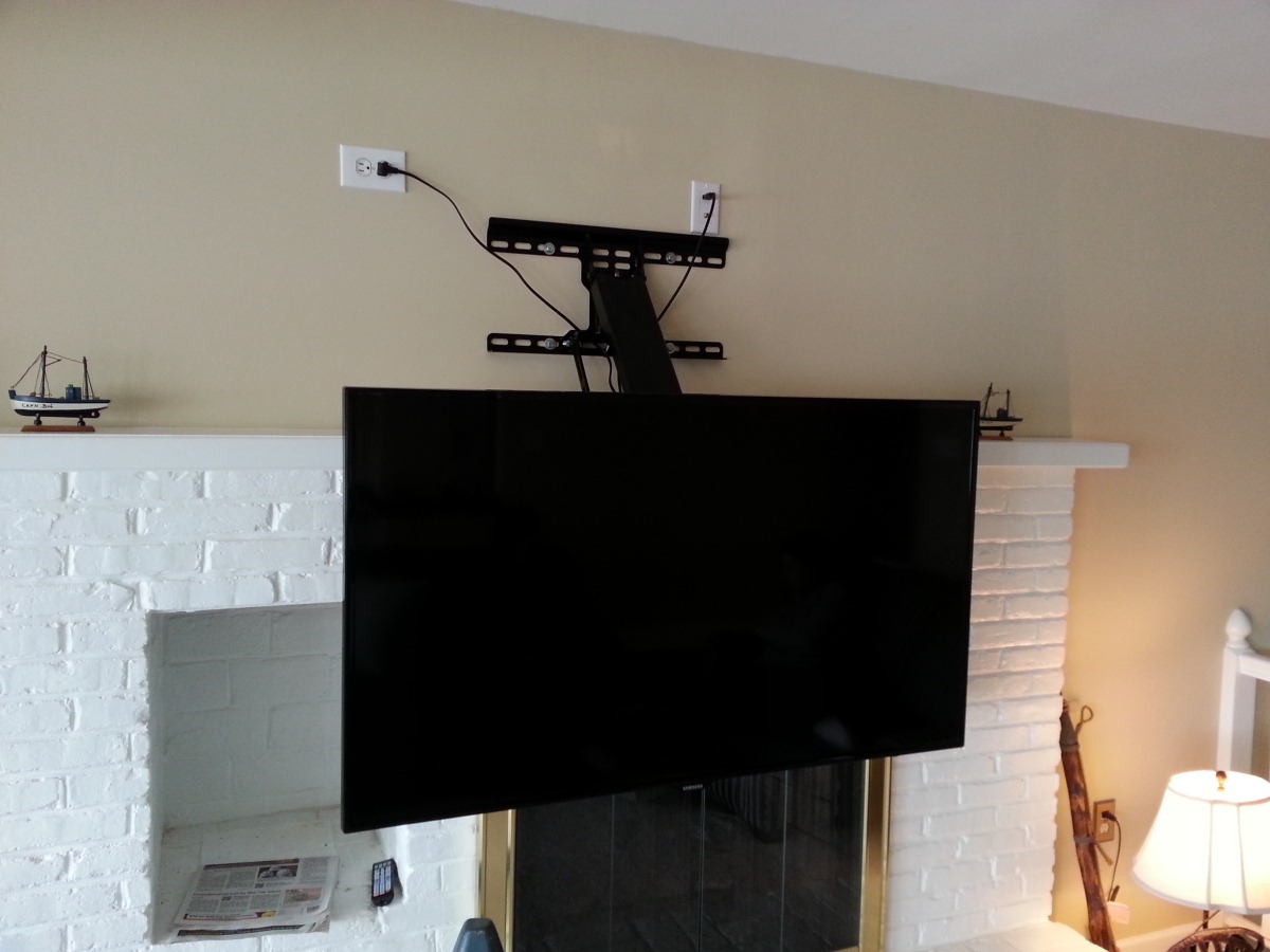 frimærke aftale bue Down and Out TV Mount — Tools and Toys