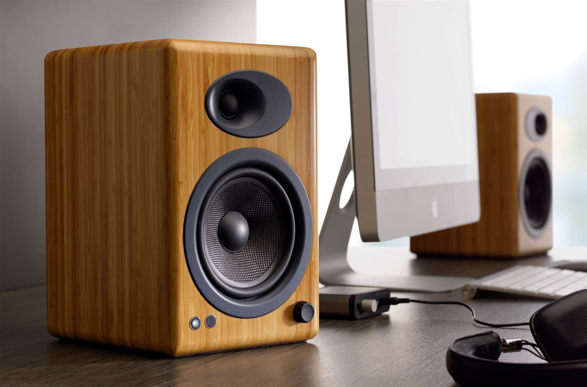 audioengine-a5+-bamboo-speakers