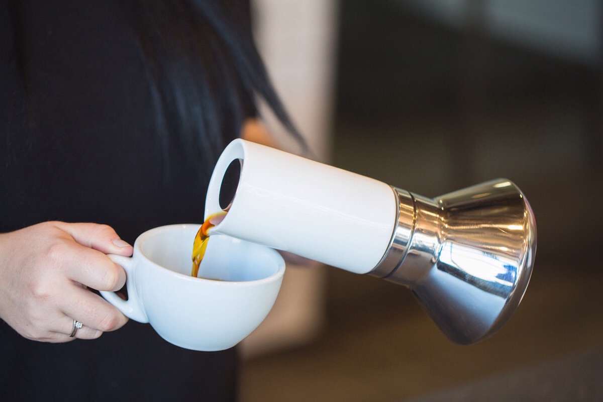 Brewing Coffee with the Moka Pot — Blue Bottle Coffee Lab