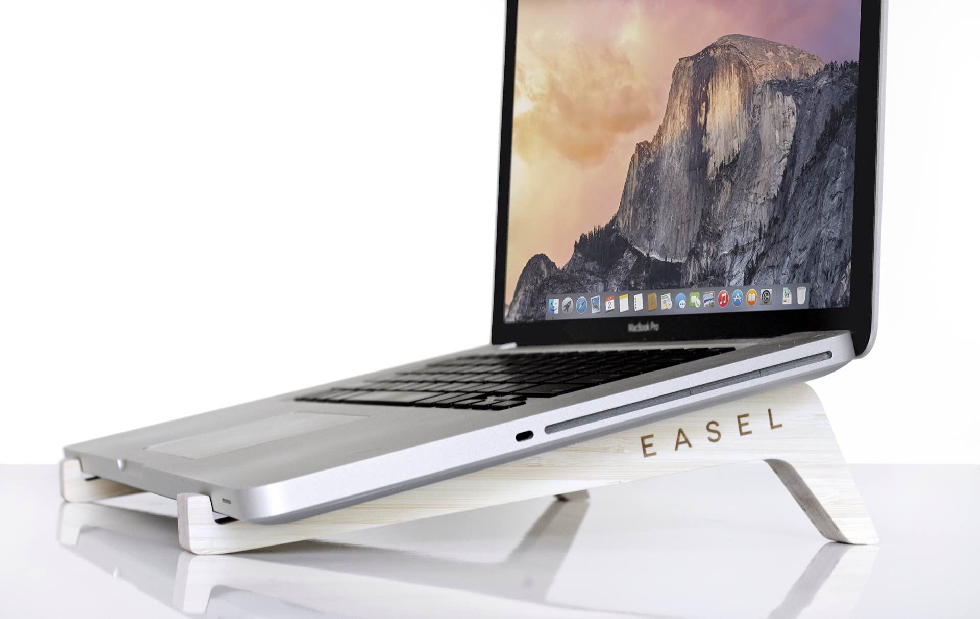 iskelter-easel-laptop-stand