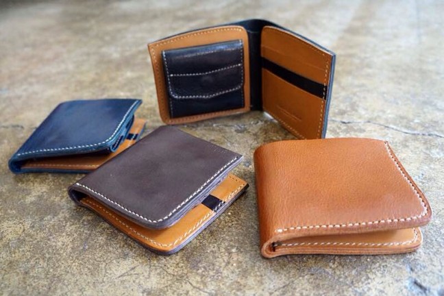 Roberu's Short wallet. (approx. $145 USD + $17 shipping)