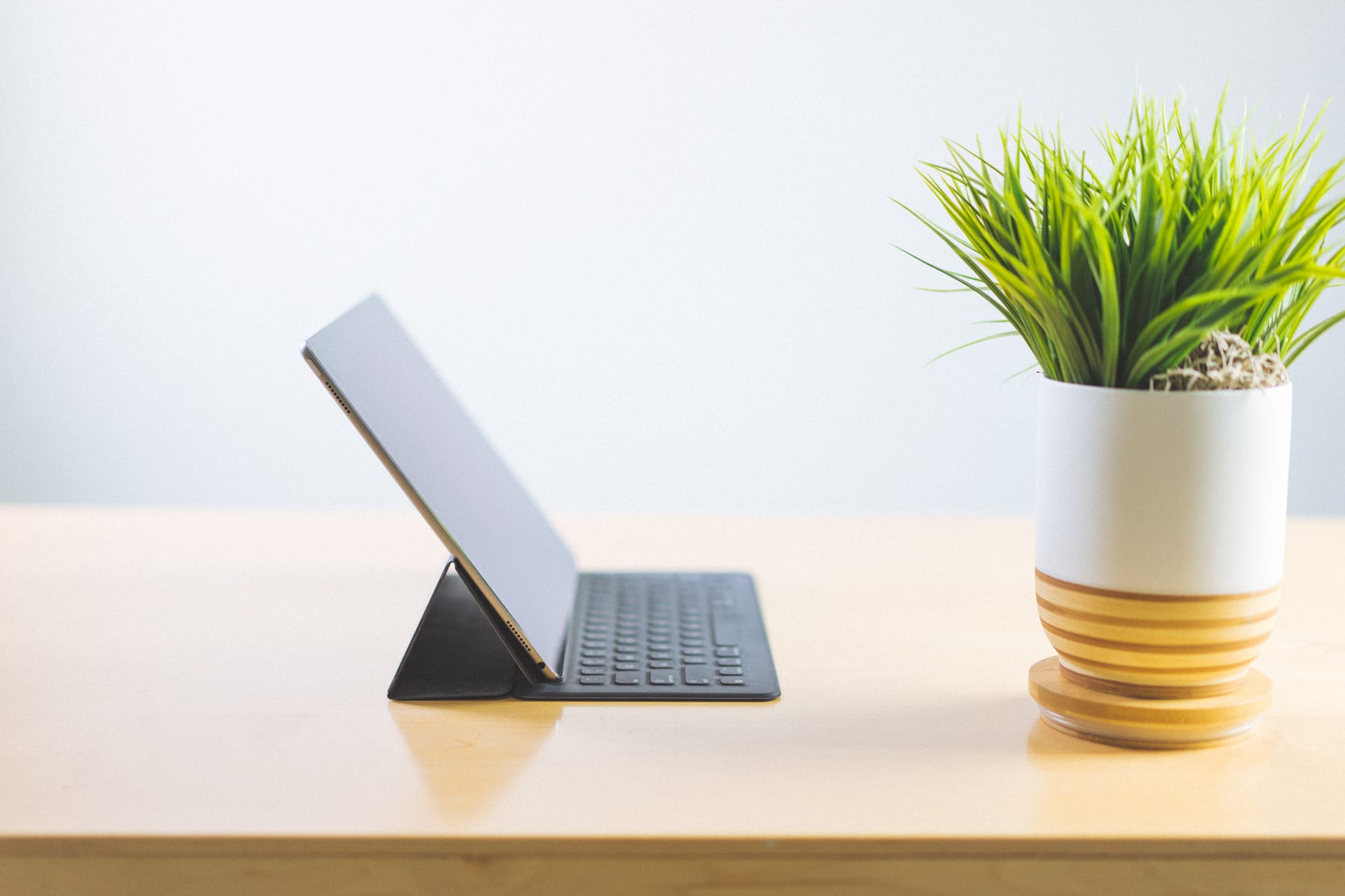 Apple Pencil and Smart Keyboard