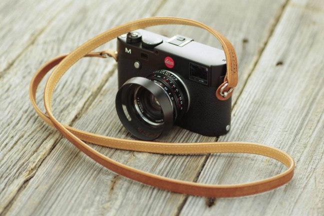 ulysses-classic-dritto-two-tone-leather-camera-strap