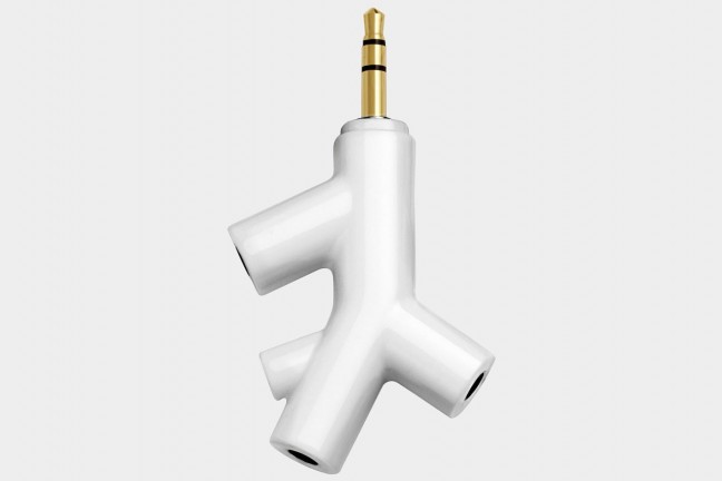 kikkerland-3-way-headphone-splitter