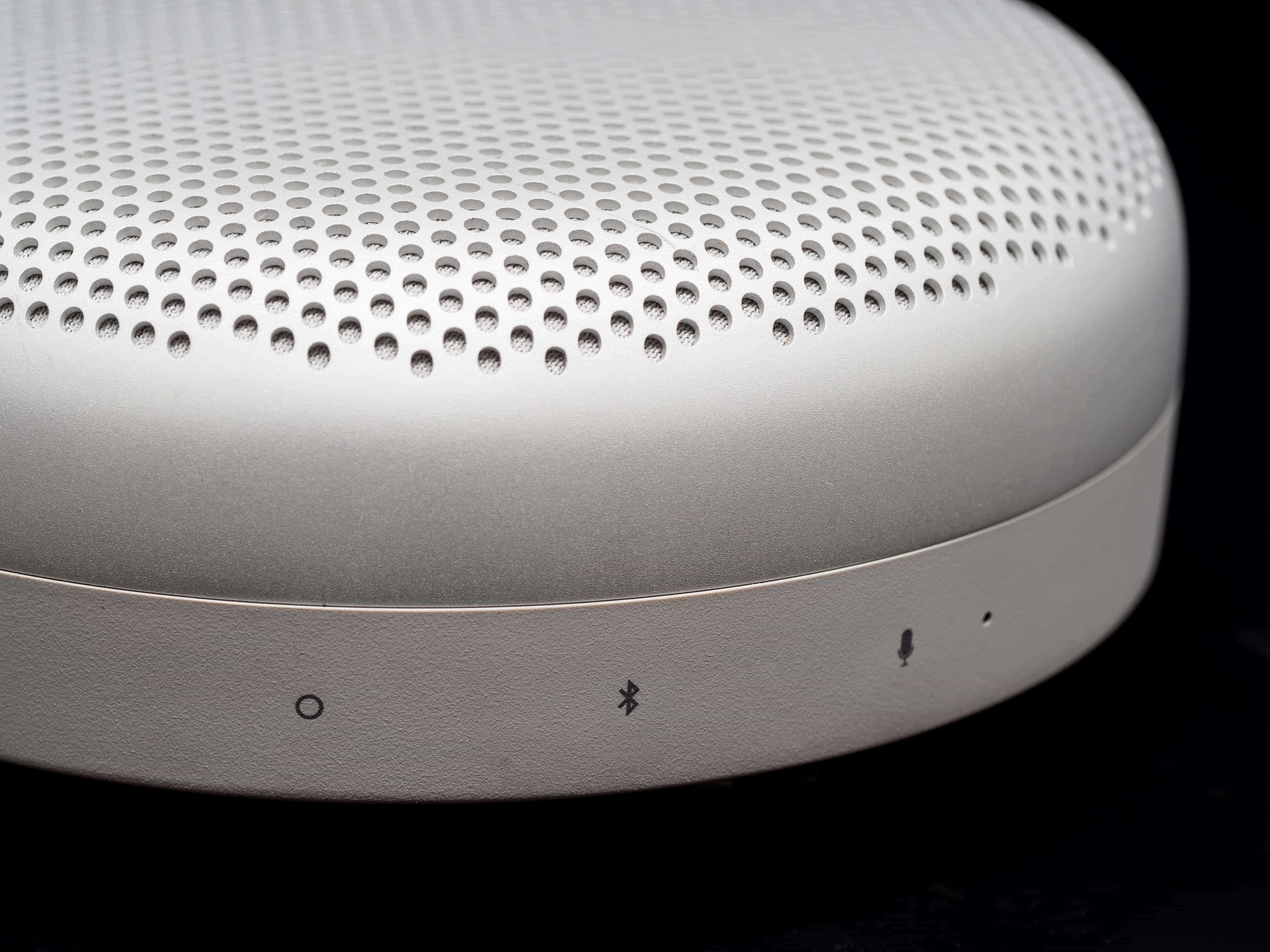 beoplay a1 microphone