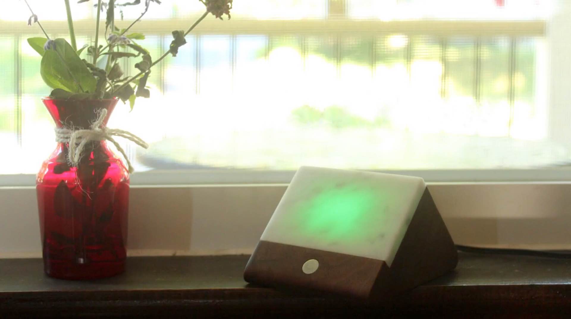 lightnudge-a-modern-barometer-kickstarter