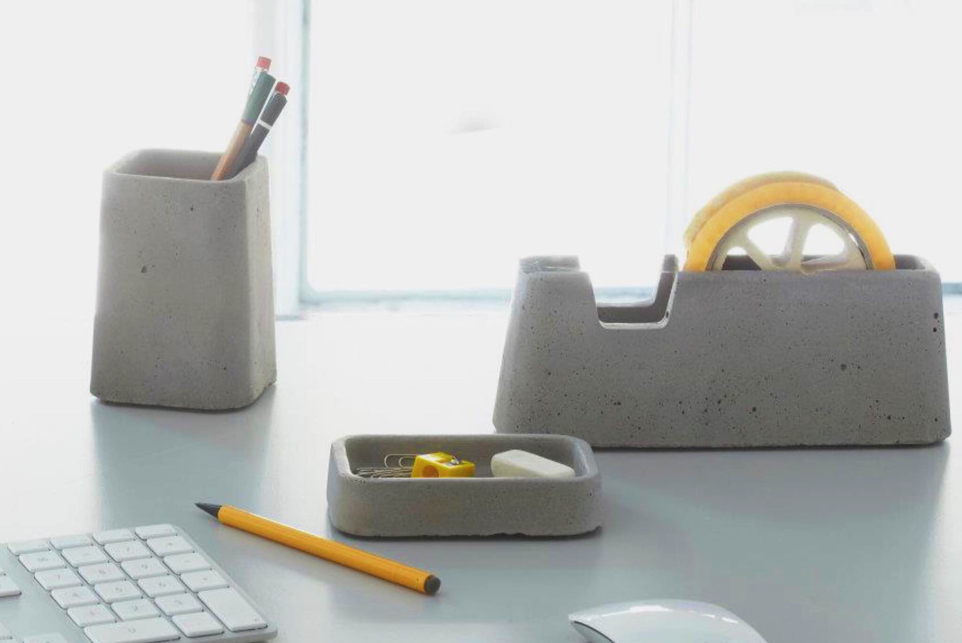 areaware-concrete-desk-set