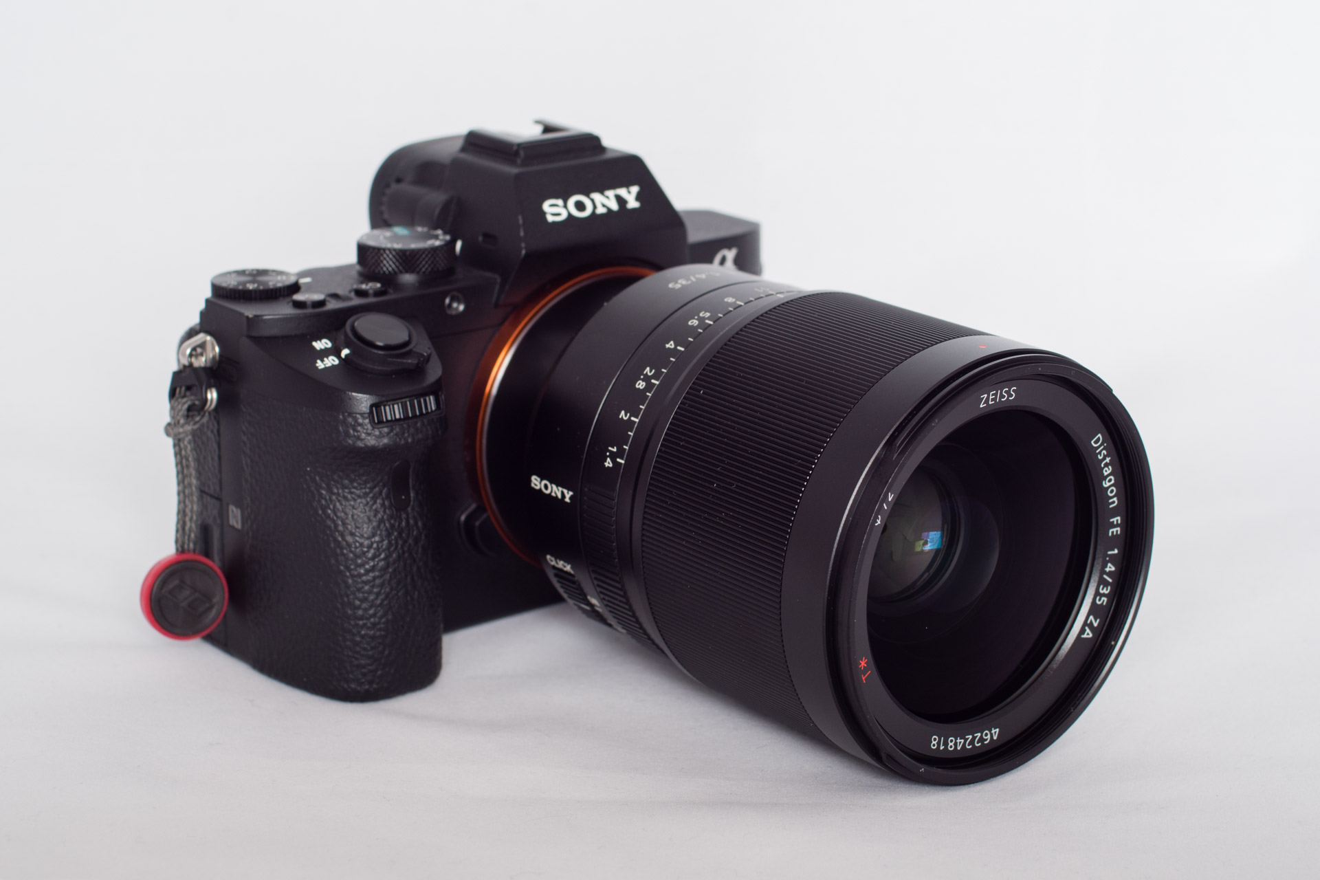 The Sony Zeiss Distagon T* FE 35mm f/1.4 ZA Lens Review — Tools Toys