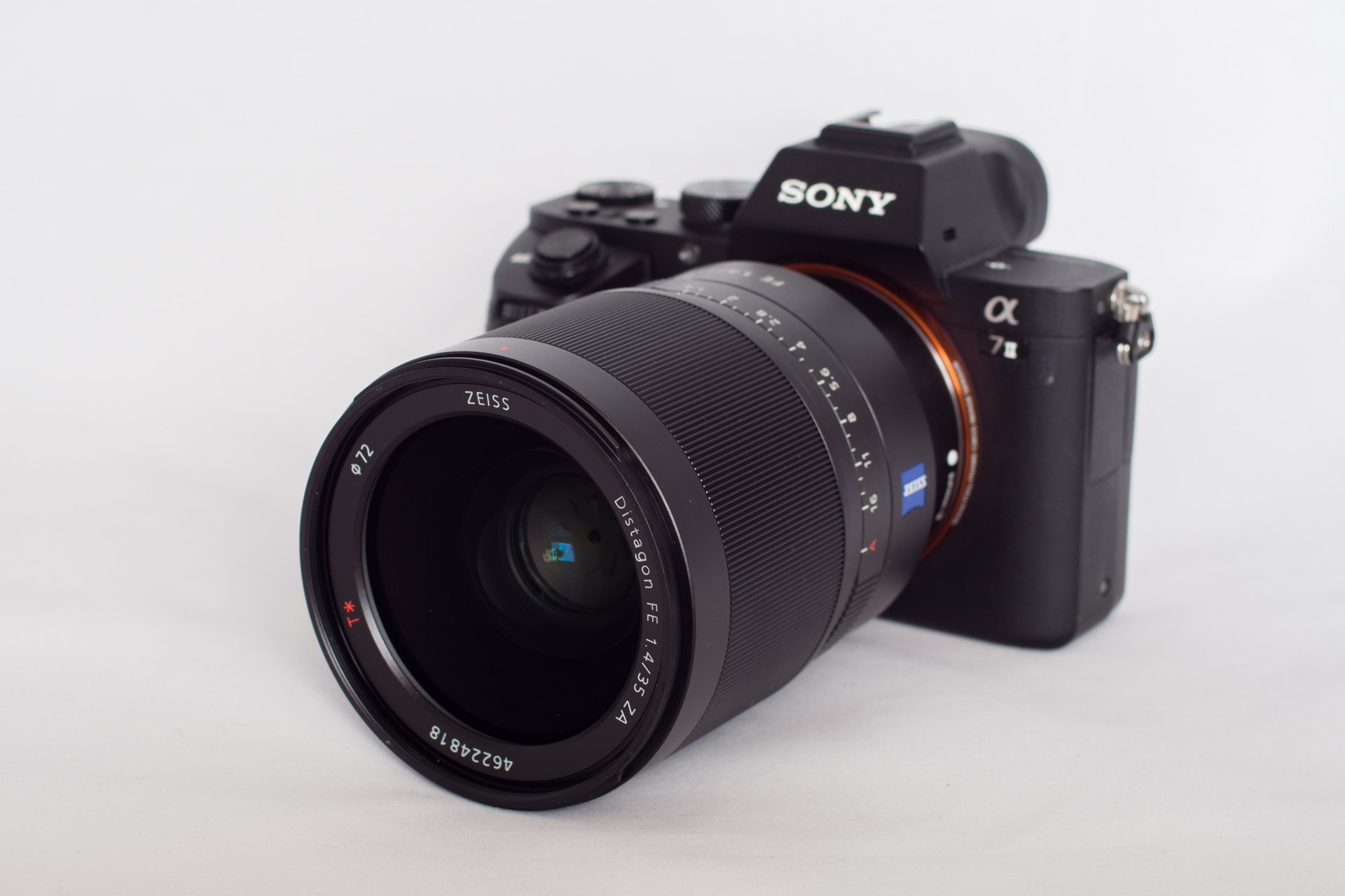 The Sony Zeiss Distagon T* FE 35mm f/1.4 ZA Lens Review