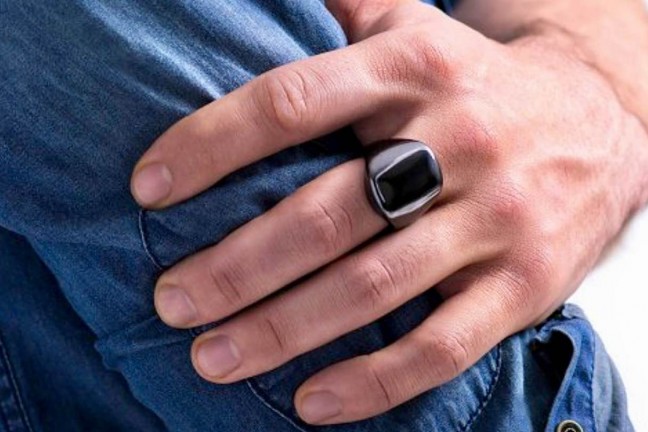 oura-fitness-and-sleep-tracker-ring