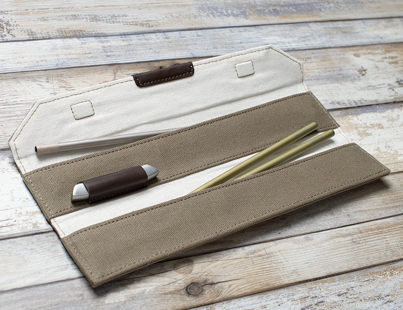 twinz-titanium-chopsticks-deluxe-carrying-pouch