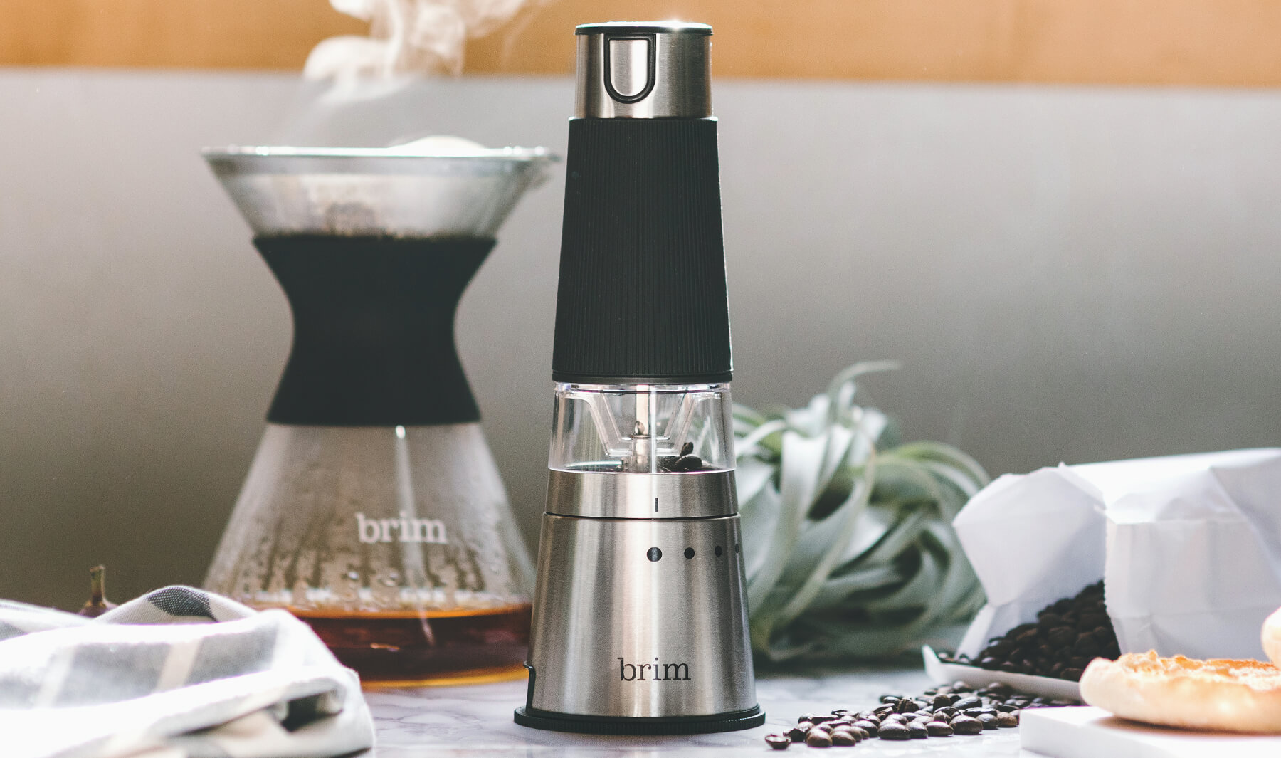 brim-electric-handheld-burr-grinder