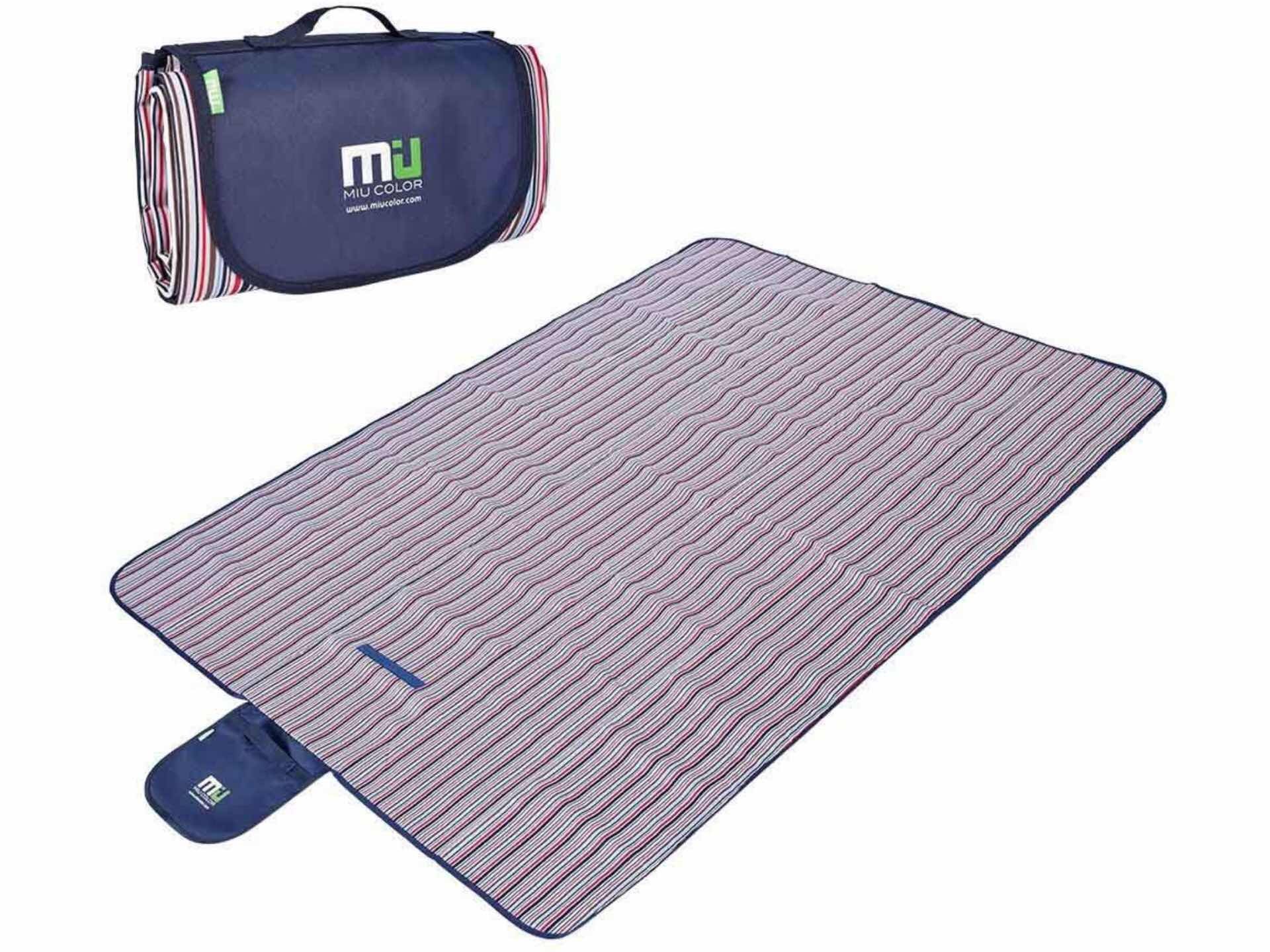 MIU COLOR waterproof and sandproof picnic blanket. ($17; available in three colors/patterns)