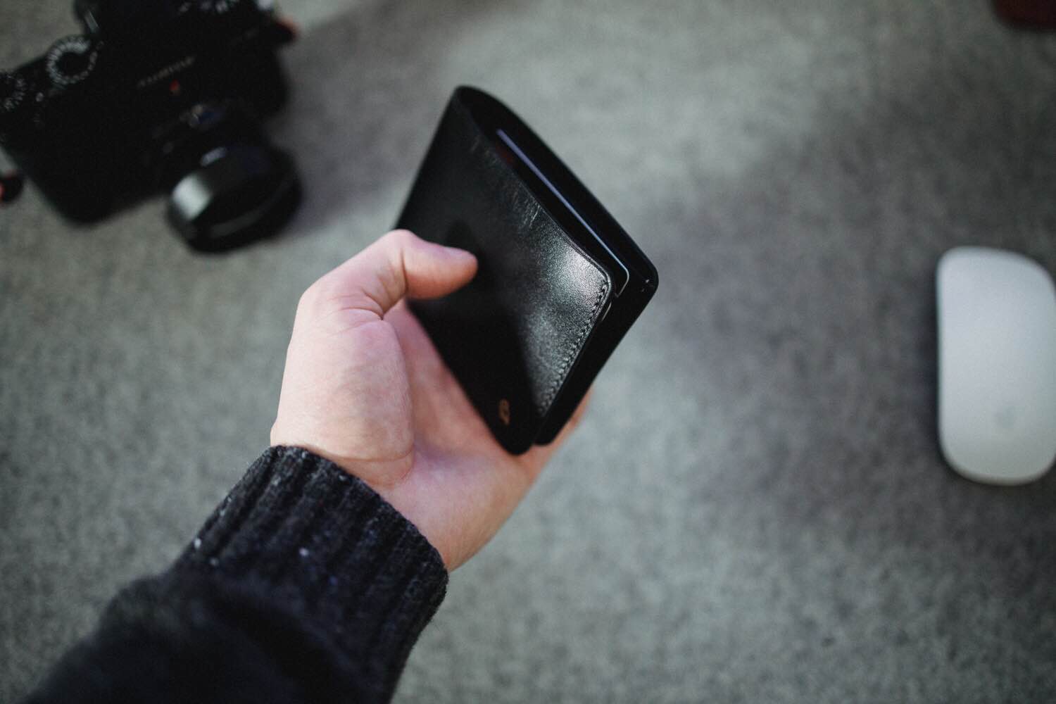  Bellroy Hide & Seek Wallet (Slim Leather Bifold Design