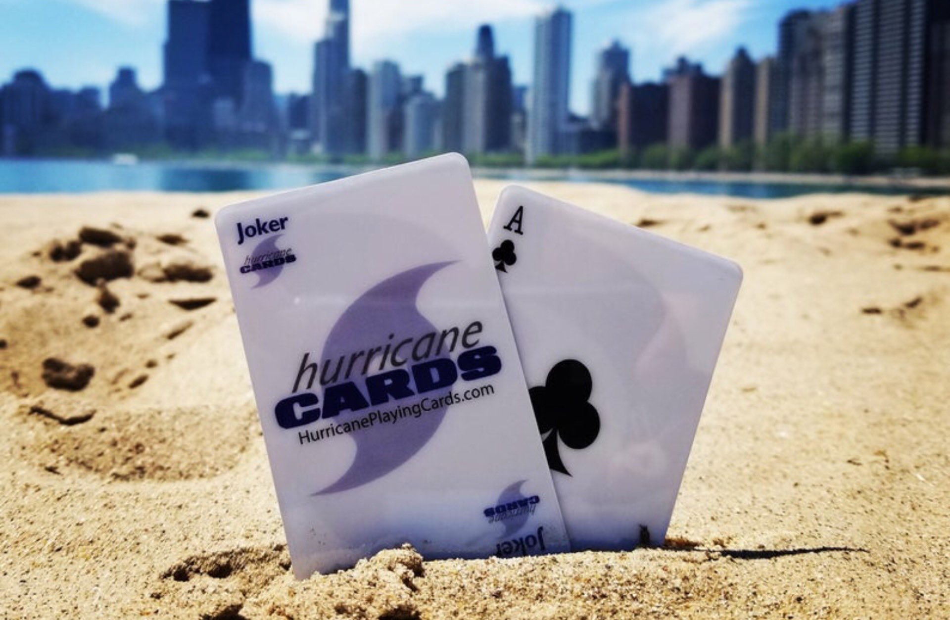 hurricane-windproof-waterproof-playing-cards