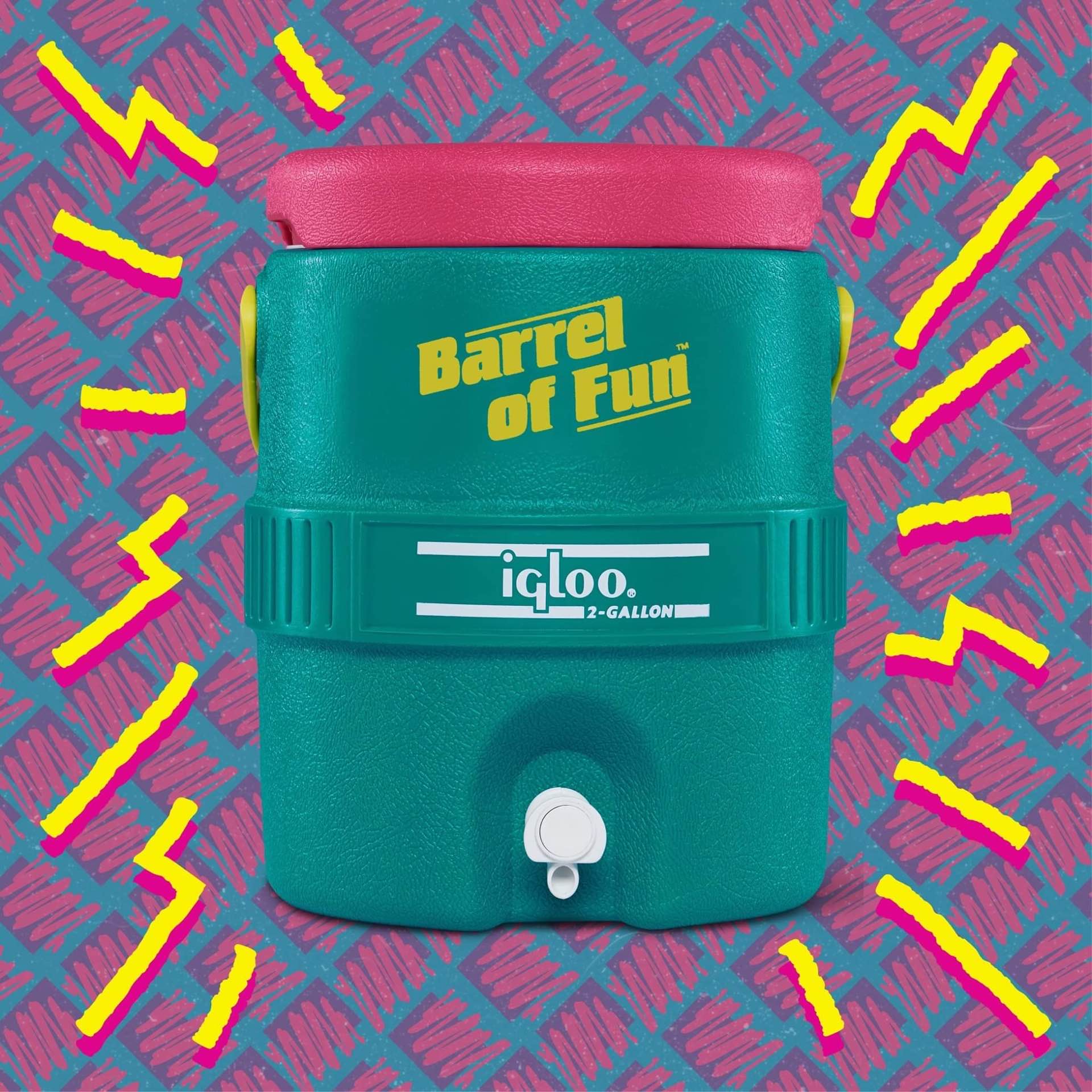 igloo-retro-barrel-of-fun-two-gallon-jug