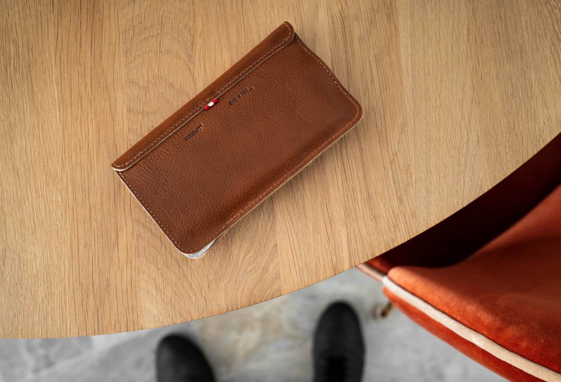 Hard Graft “Mighty Wild” Leather Case + Wallet for the iPhone 12