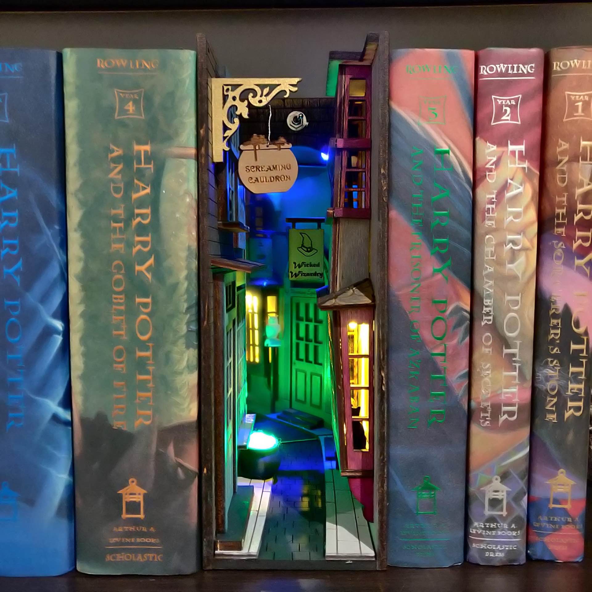 minialley-bookshelf-insert-dioramas-wizard