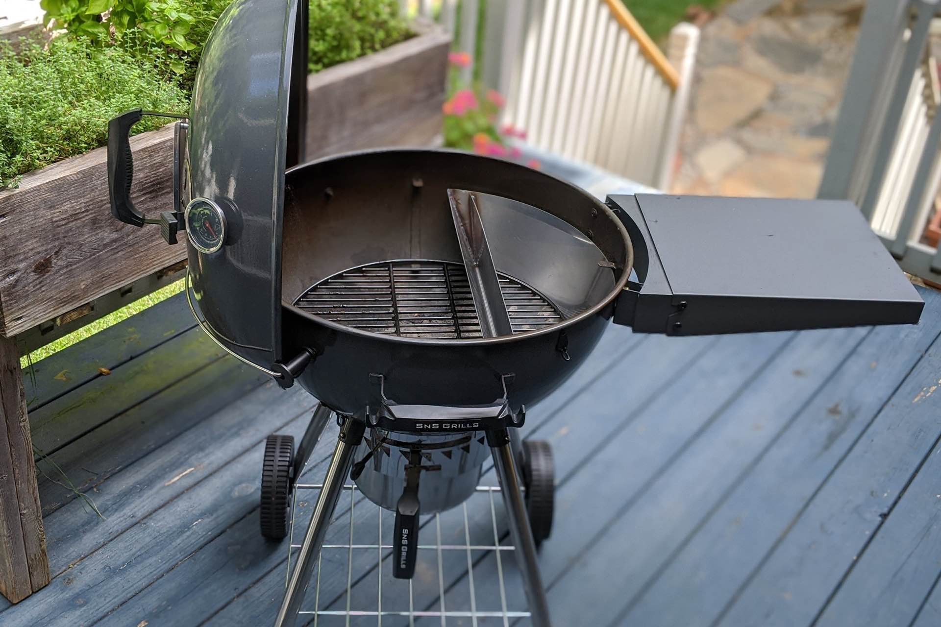 Charcoal and Kettle Grills