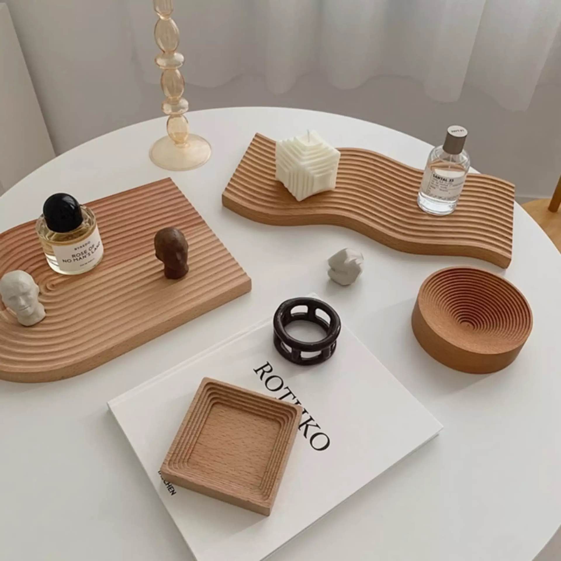 uzumaki-wooden-table-trays