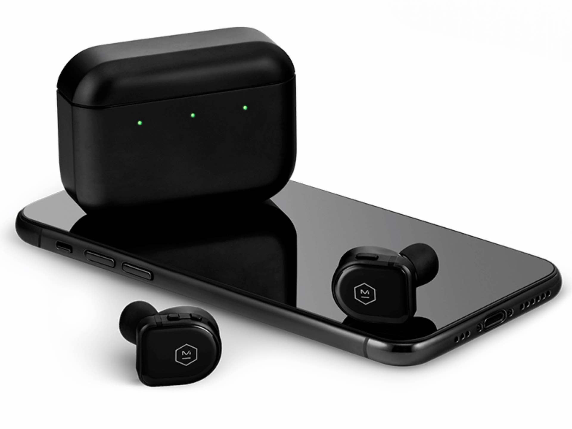 master-dynamic-mw08-noise-cancelling-true-wireless-earphones-with-iphone