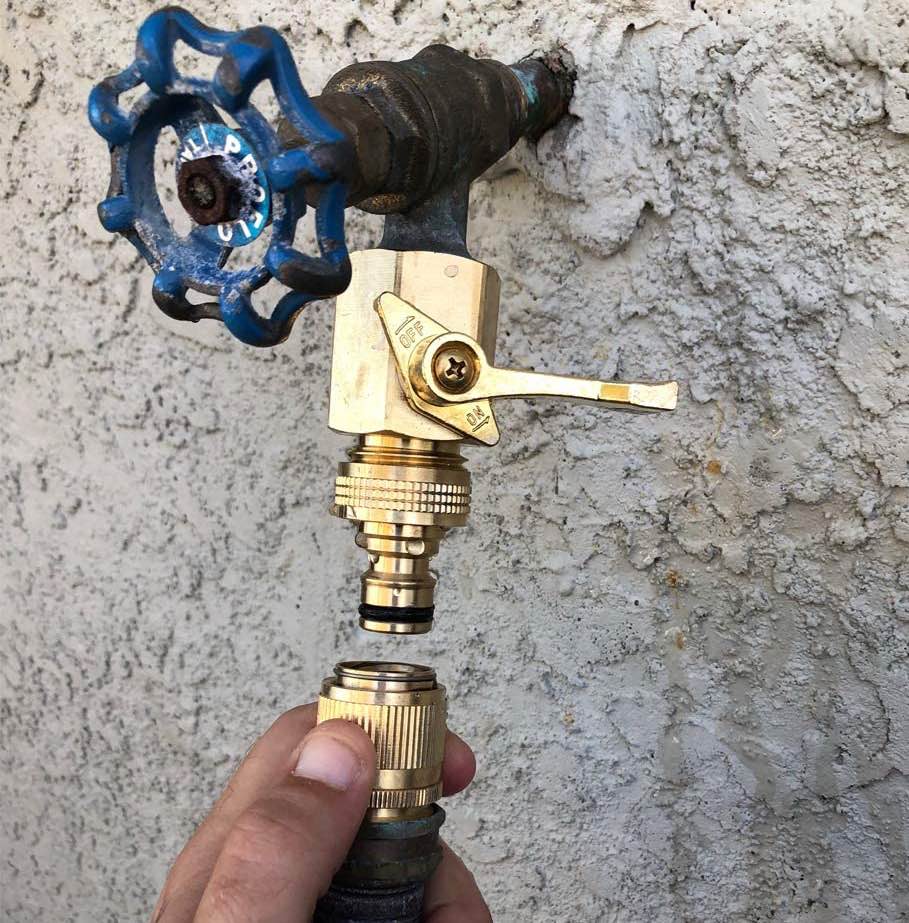 brass-garden-hose-quick-connectors-2