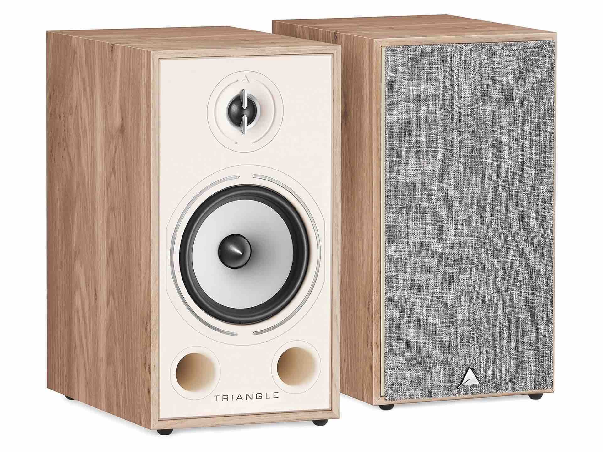 Hi end bookshelf store speakers