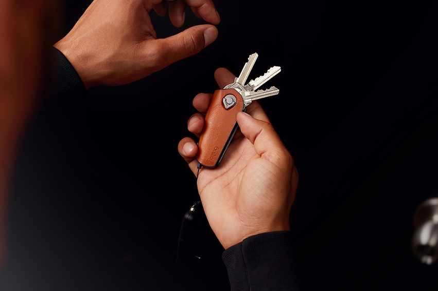 bellroy-key-case-thumb-flipper