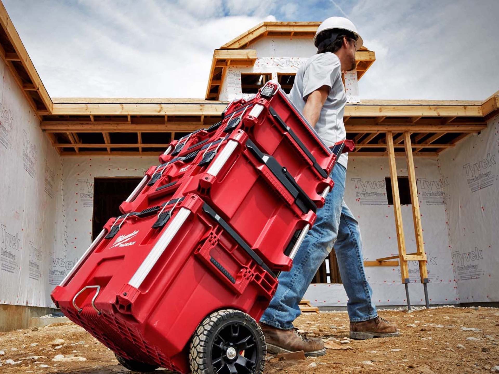 milwaukee-packout-large-tool-box-stacked