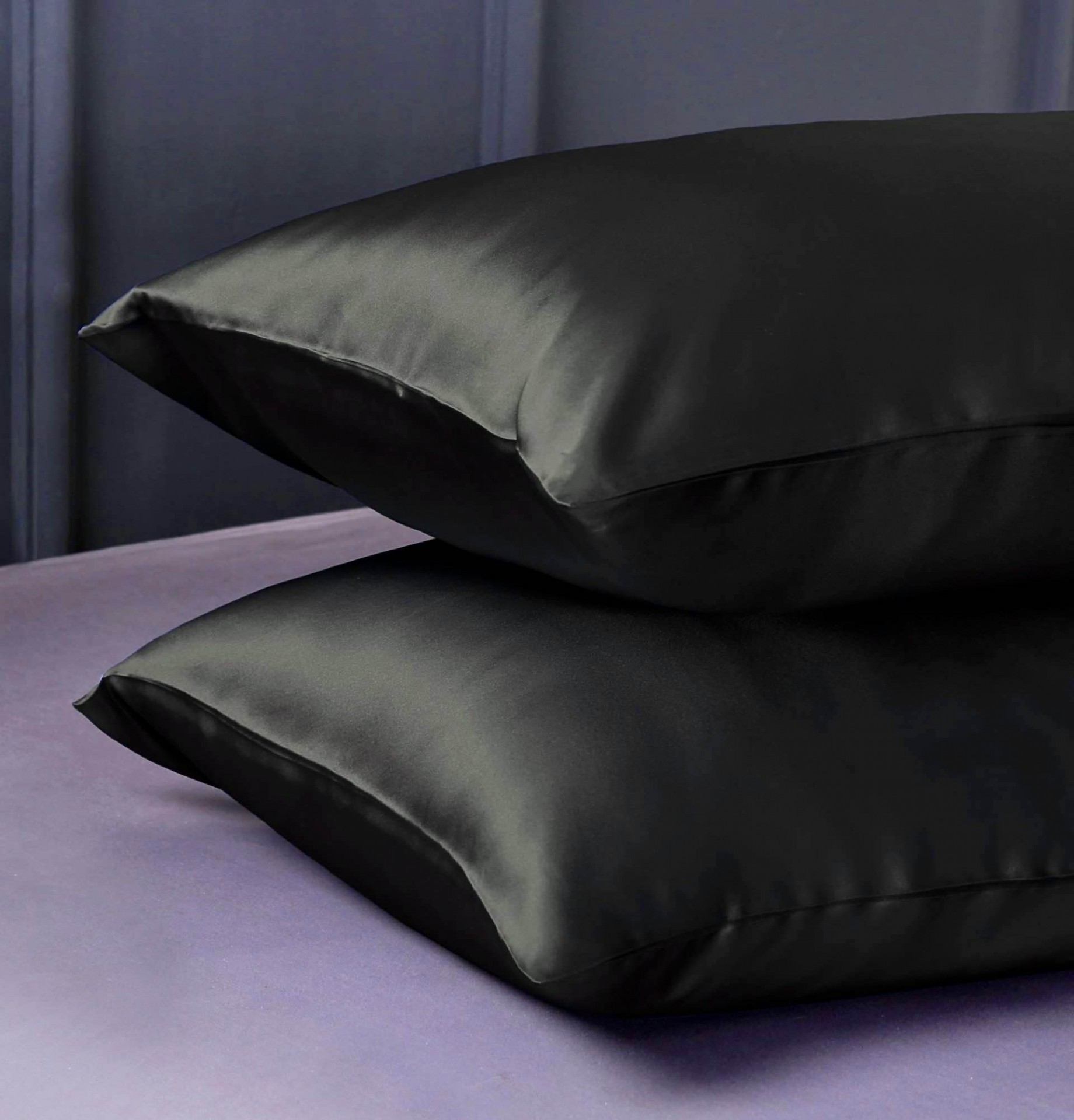 lilysilk-19-momme-mulberry-silk-pillowcase-lifestyle