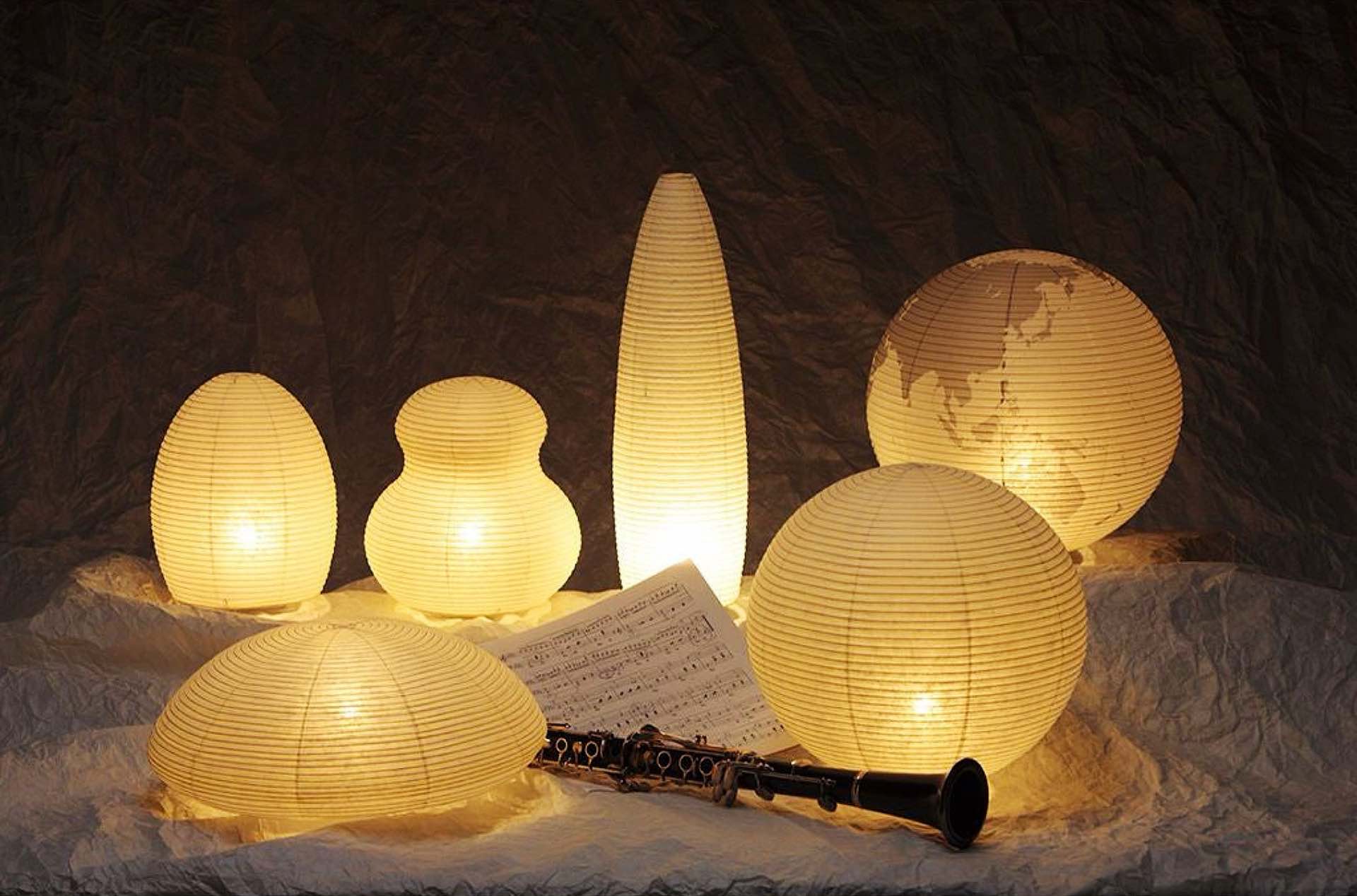 asano-paper-moon-handcrafted-washi-paper-lamps