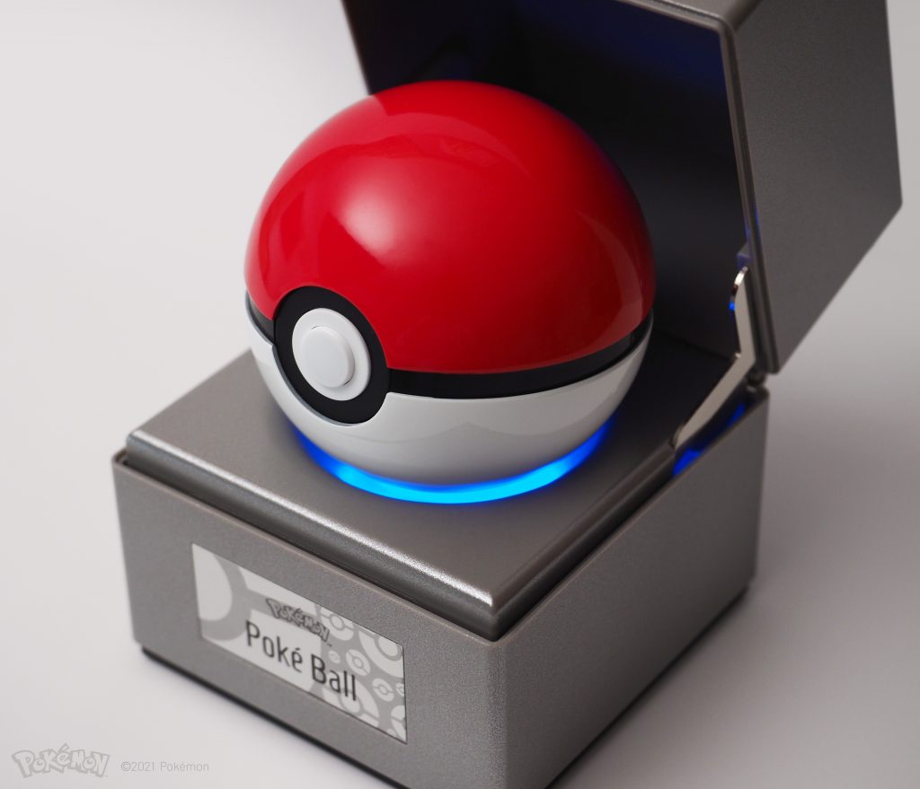 the-wand-company-die-cast-electronic-poke-ball-replicas-case-light