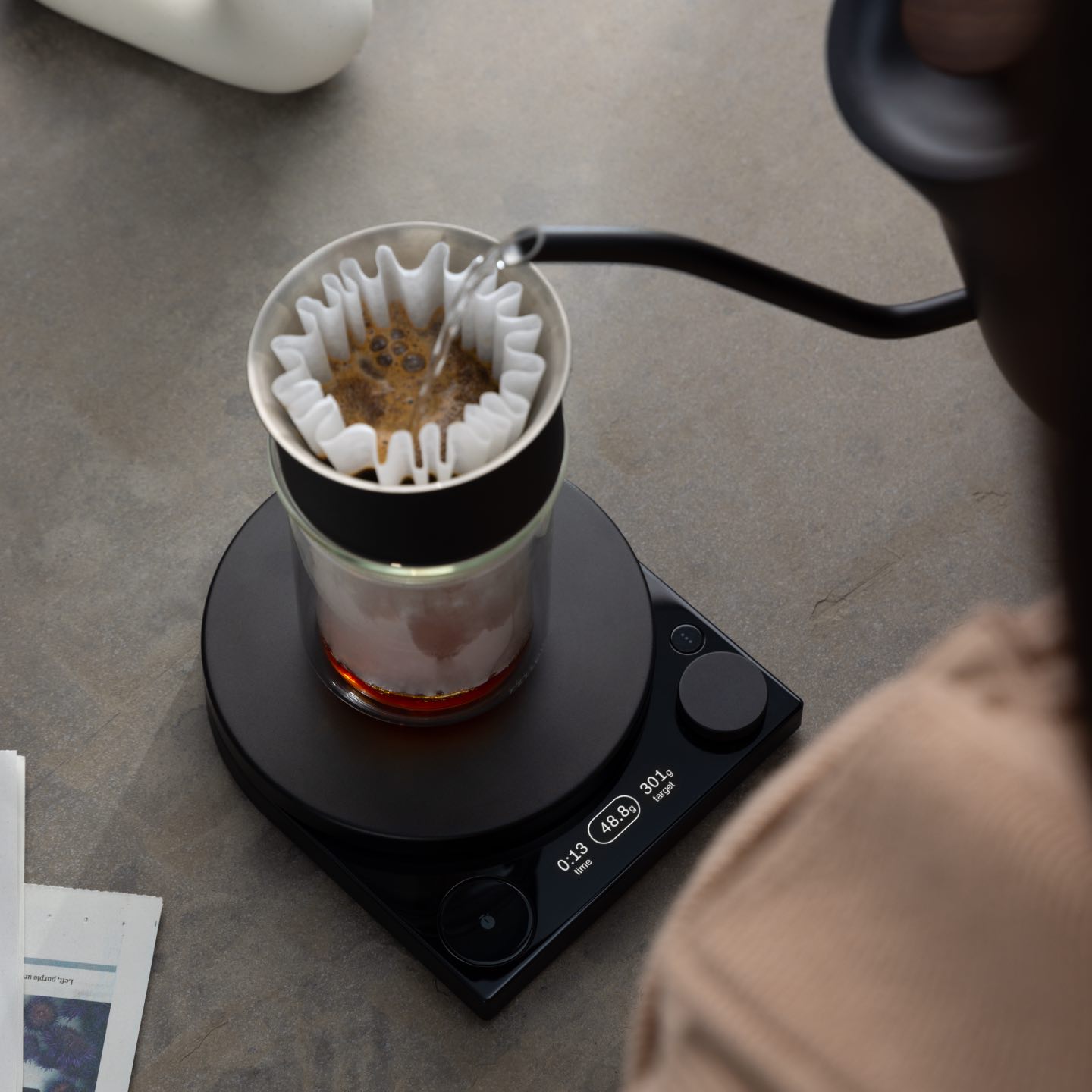 fellow-tally-digital-pour-over-coffee-scale-brew-assist