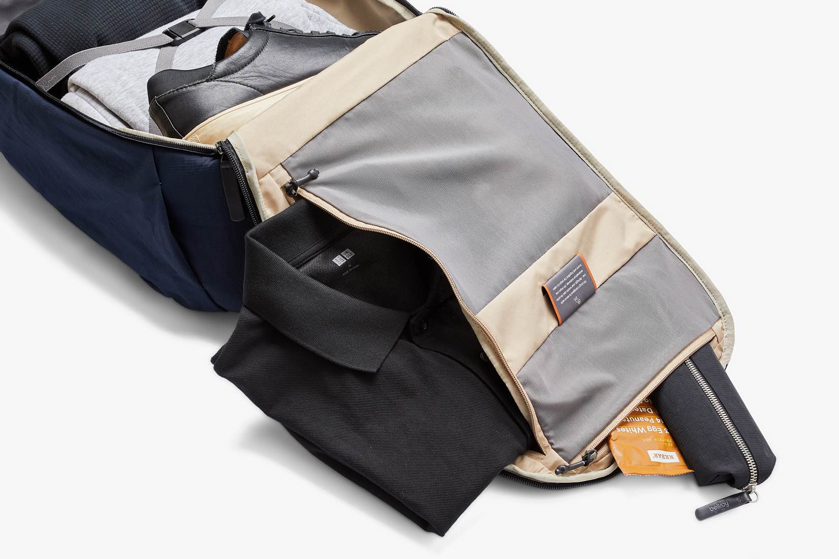 bellroy-transit-backpack-mesh-inner-pockets